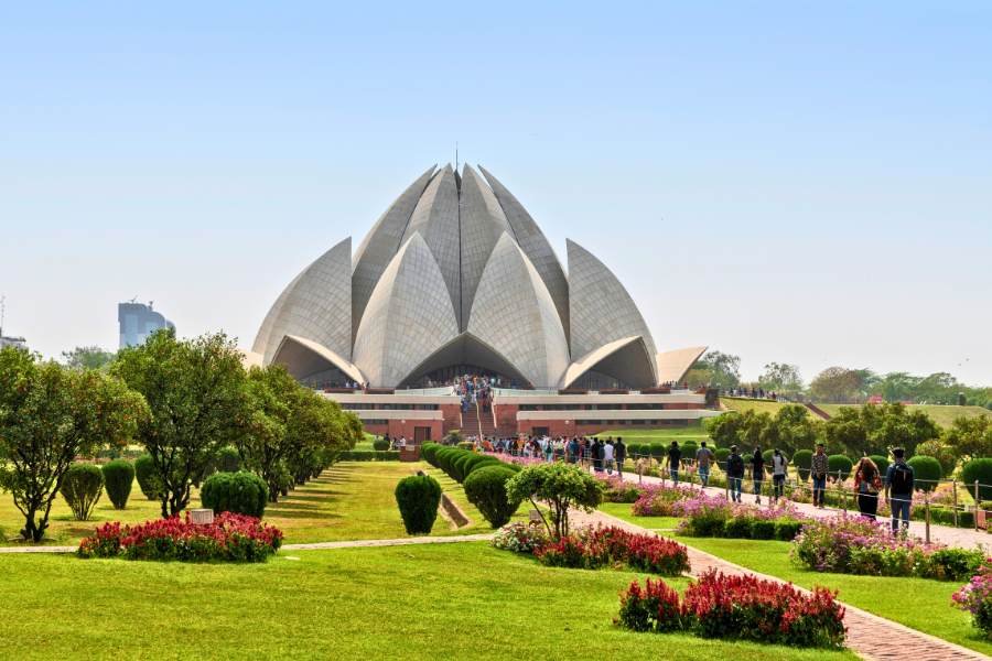 Delhi Temples and Spiritual Sites Tour – 6 Hours