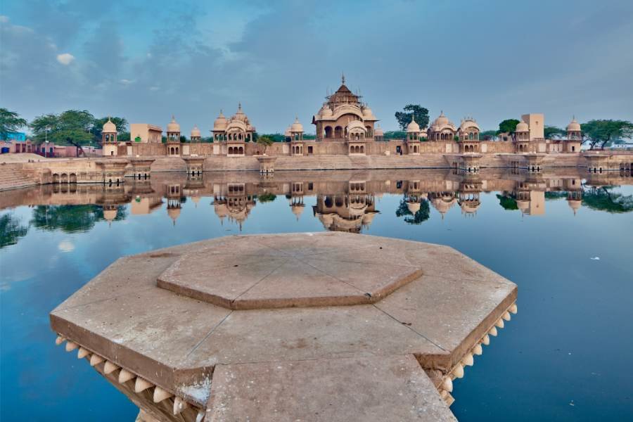 Sunrise Taj Mahal and Mathura Day Tour
